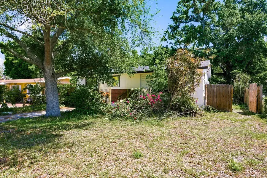 985 Cedarwood Avenue, Dunedin, FL 34698 - #2