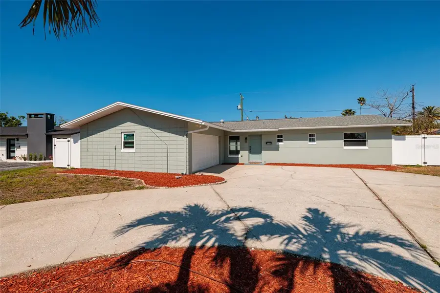 2107 Dolphin Boulevard S, Saint Petersburg, FL 33707 - #3