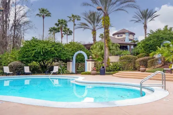 8513 Island Breeze Lane #105, TEMPLE TERRACE, FL 33637