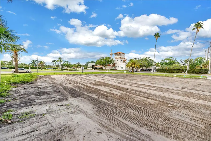 505 Snell Isle Boulevard Ne, Saint Petersburg, FL 33704 - #2