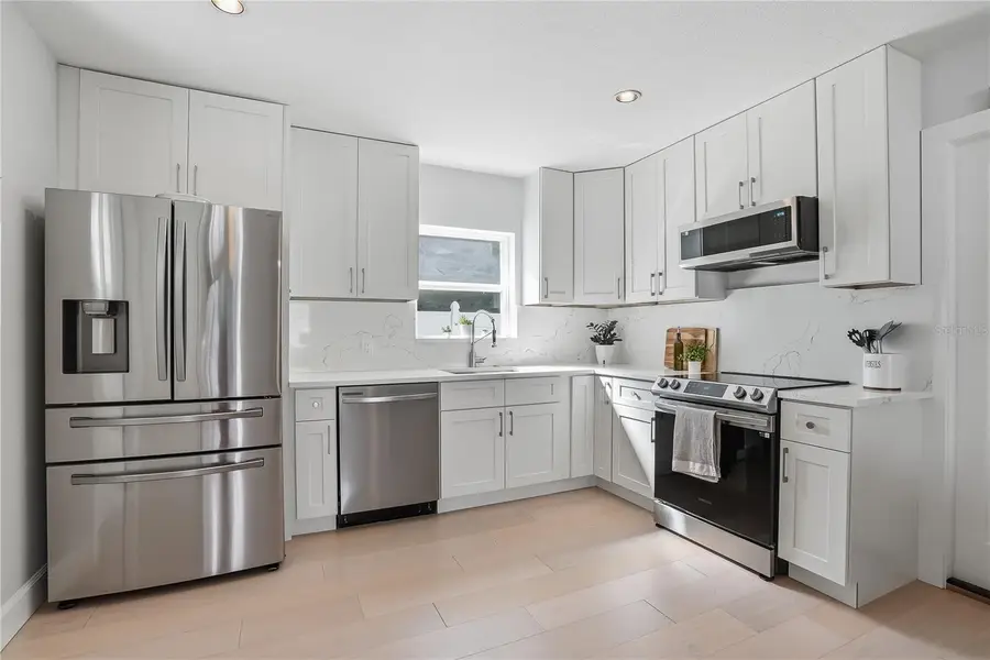 4043 Shore Acres Boulevard Ne, Saint Petersburg, FL 33703 - #3