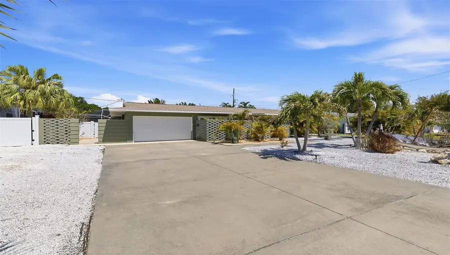 4091 50th Avenue S, Saint Petersburg, FL 33711 - #2