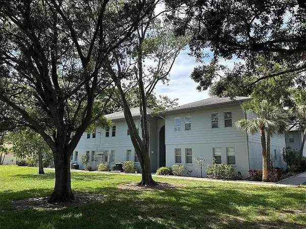 10800 Us Highway 19 N #237, PINELLAS PARK, FL 33782