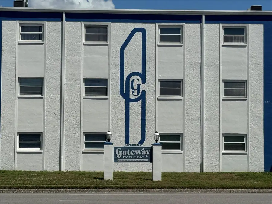 350 79th Avenue N #330, Saint Petersburg, FL 33702 - #3