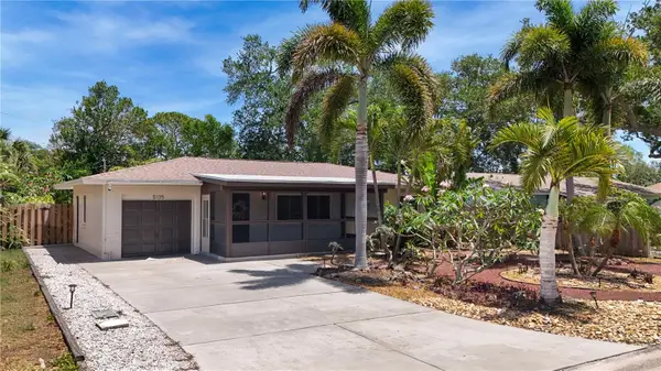 5135 101st Street N, ST PETERSBURG, FL 33708