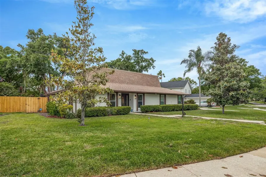 13313 Golf Crest Circle, Tampa, FL 33618 - #2