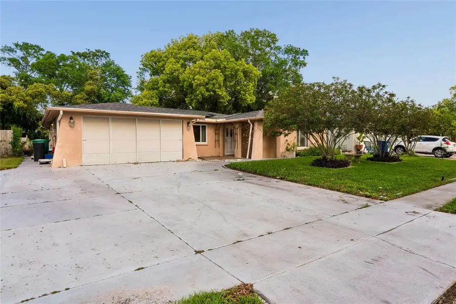 3122 Bahia Avenue, Holiday, FL 34690 - #2