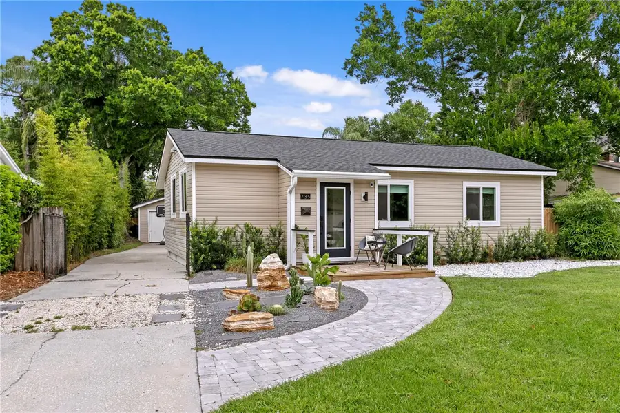 735 40th Avenue N, Saint Petersburg, FL 33703 - #2