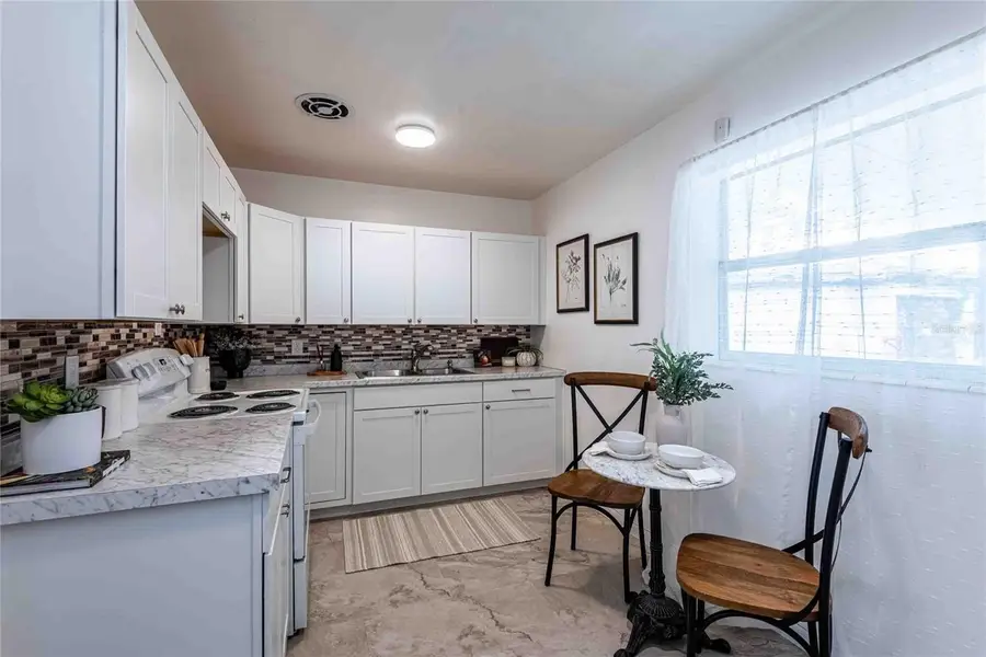 2542 W Hiawatha Street, Tampa, FL 33614 - #3