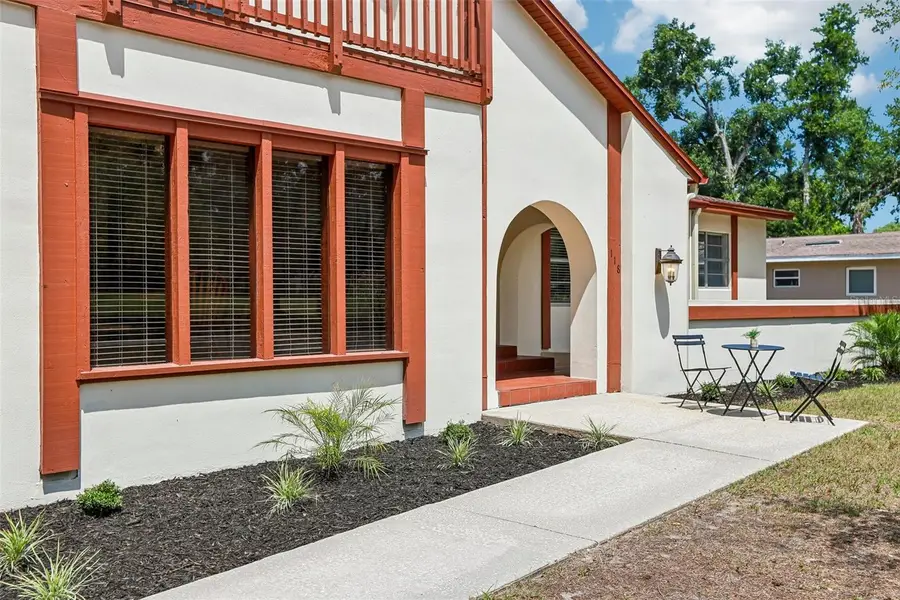 118 N Greenfield Avenue, Temple Terrace, FL 33617 - #3