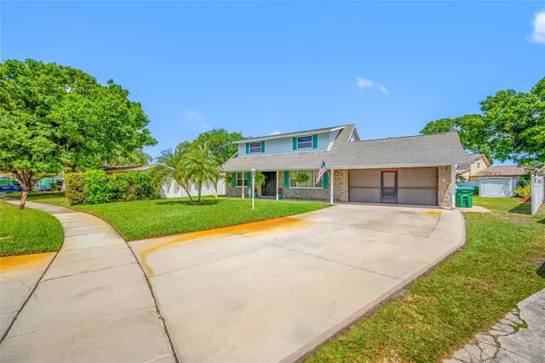 12465 Monarch Circle, SEMINOLE, FL 33772