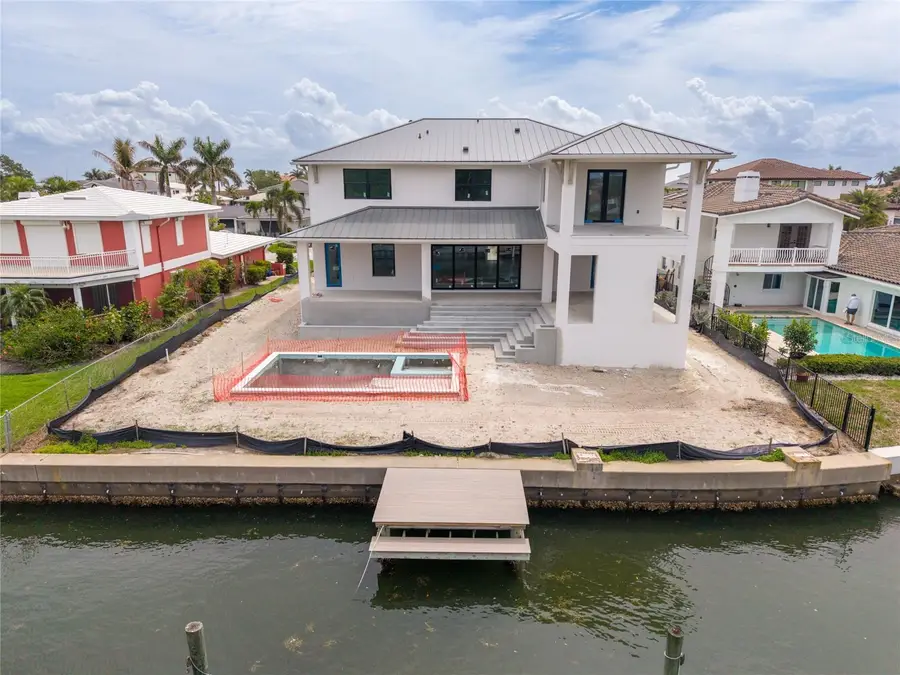 2071 Illinois Avenue Ne, Saint Petersburg, FL 33703 - #3