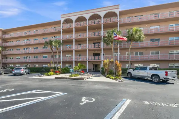 5521 80th Street N #212, ST PETERSBURG, FL 33709