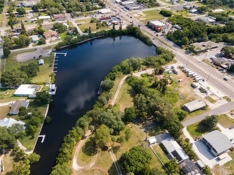 102 Dickman Drive Sw, Ruskin, FL 33570 - #3