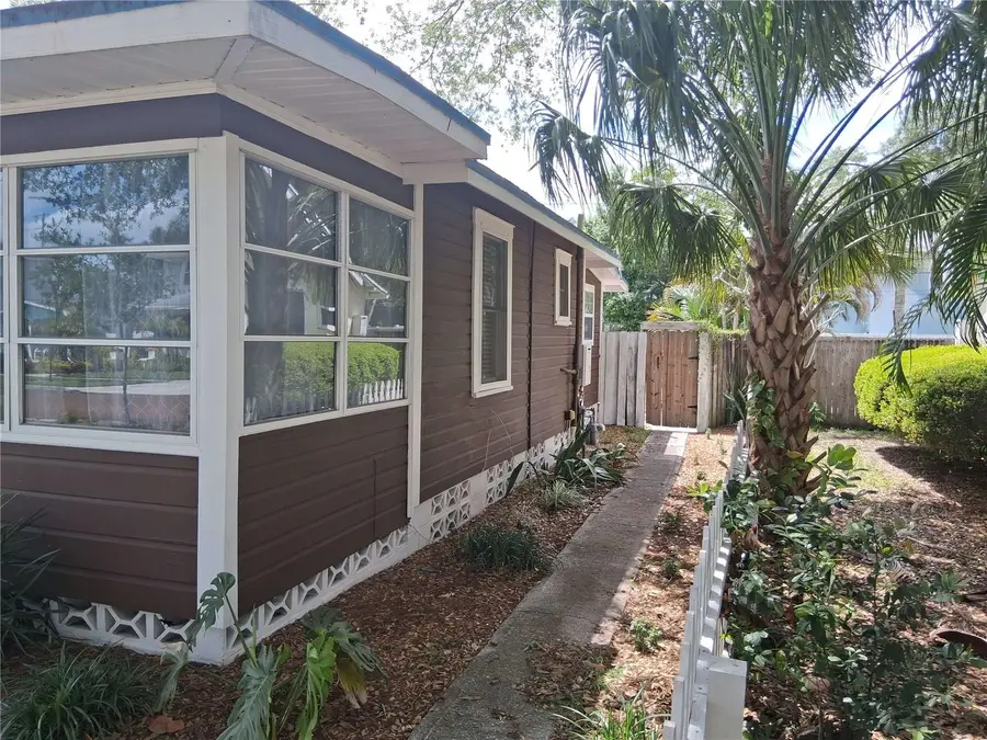 226 21st Avenue N, Saint Petersburg, FL 33704 - #2