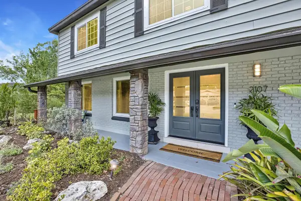 2107 W Kyra Drive, TAMPA, FL 33612