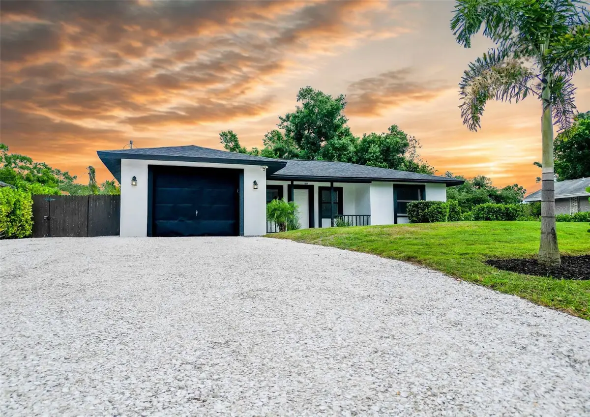 629 Albritton Avenue, Sarasota, FL 34232 - #1