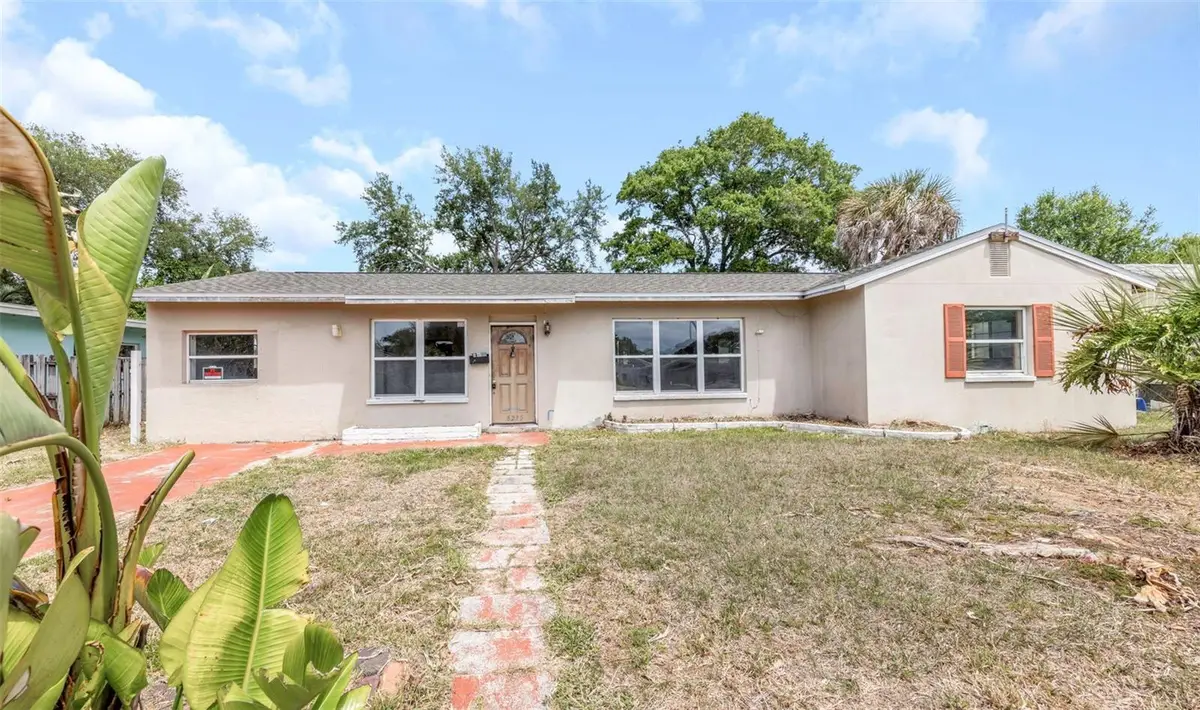 6235 Hampton Drive N, Saint Petersburg, FL 33710 - #1