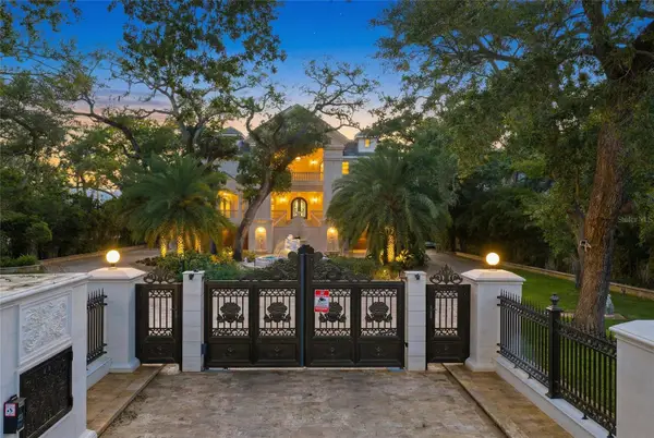 2000 Park Street N, ST PETERSBURG, FL 33710