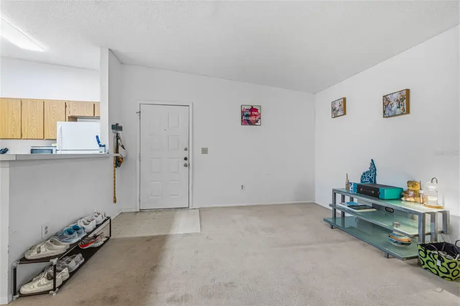 6015 Laketree Lane #B, Temple Terrace, FL 33617 - #3