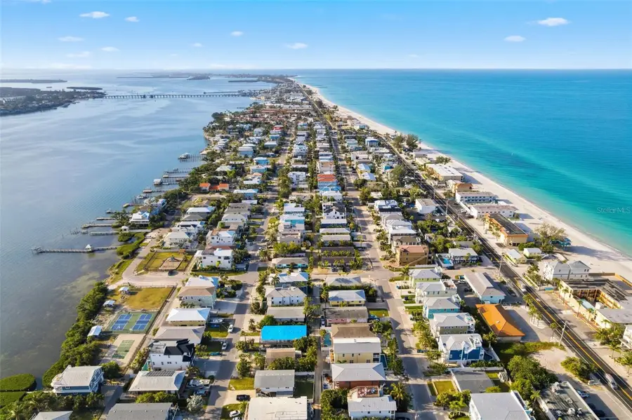 2508 Avenue B, Bradenton Beach, FL 34217 - #3
