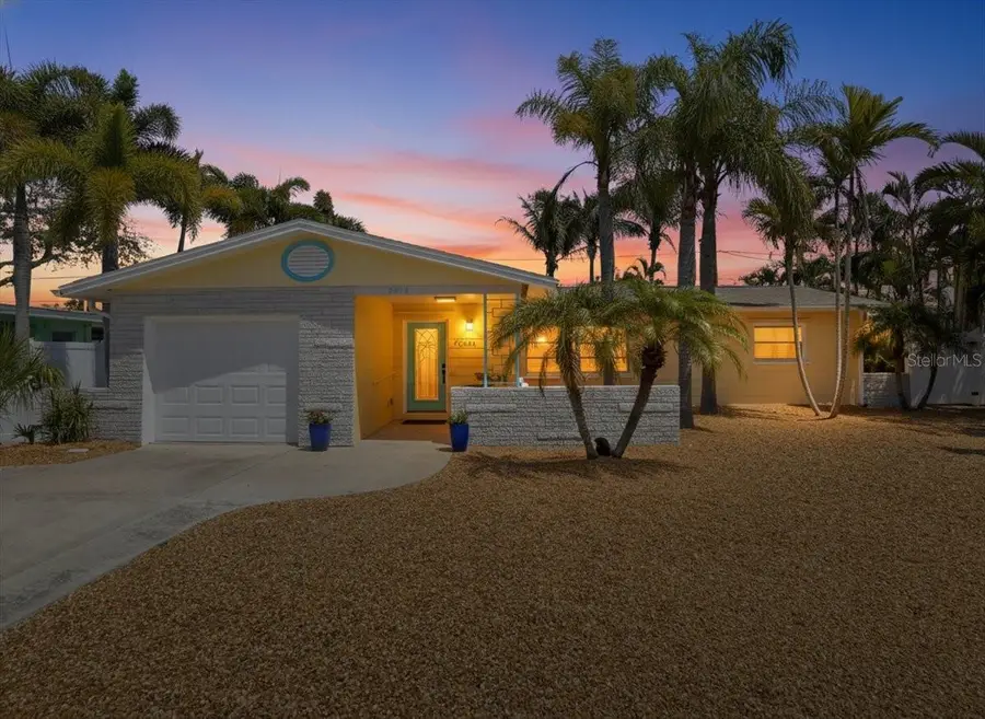 3014 58th Street S, Gulfport, FL 33707 - #2