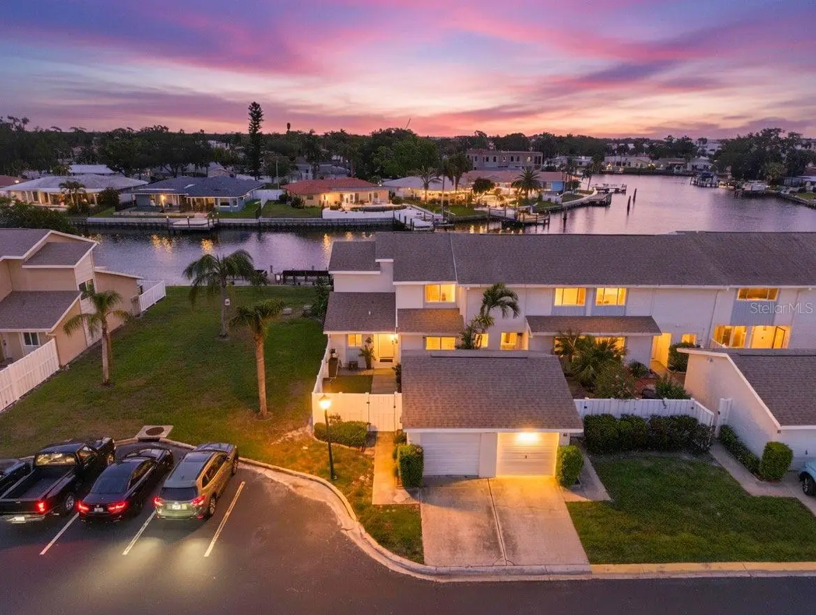 6537 Cape Hatteras Way Ne #1, Saint Petersburg, FL 33702 - #1