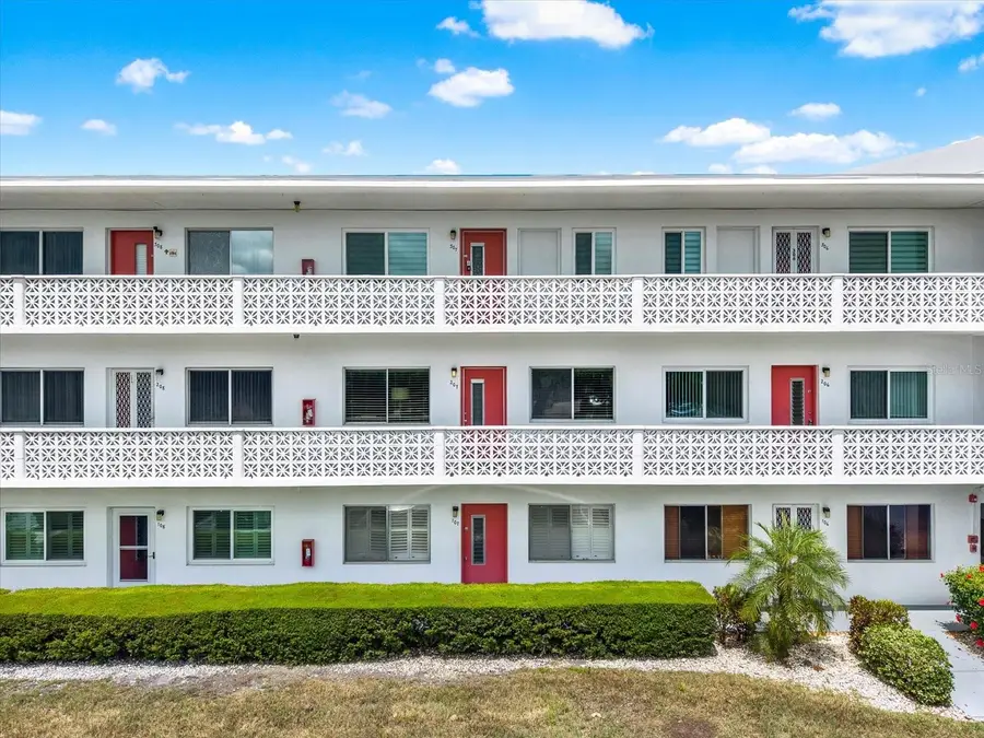 11225 82nd Avenue #207, Seminole, FL 33772 - #2