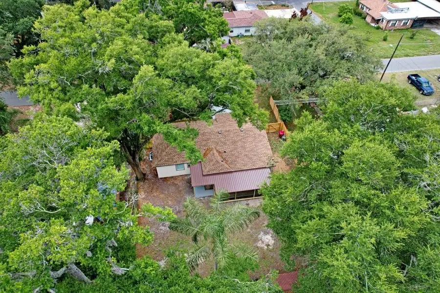 906 Woodlawn Avenue, Plant City, FL 33563 - #3