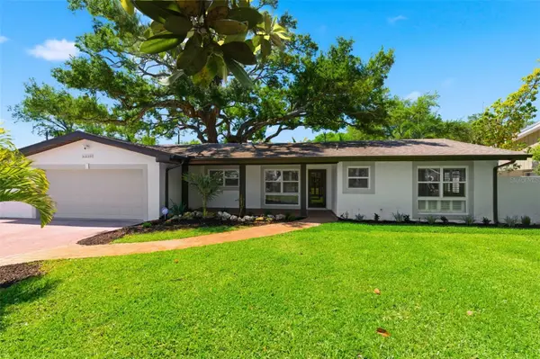 8326 40th Place N, ST PETERSBURG, FL 33709