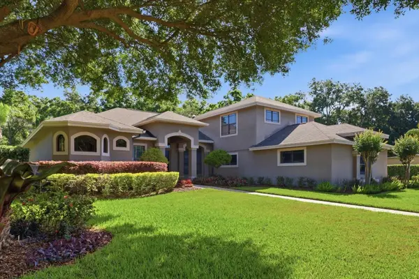 5902 Hammock Woods Drive, ODESSA, FL 33556