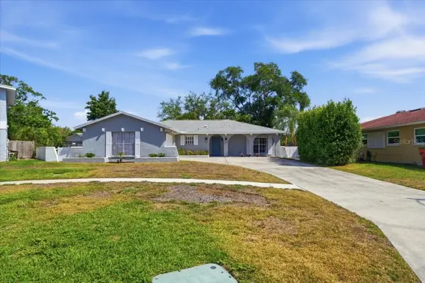 11875 90th Avenue, SEMINOLE, FL 33772