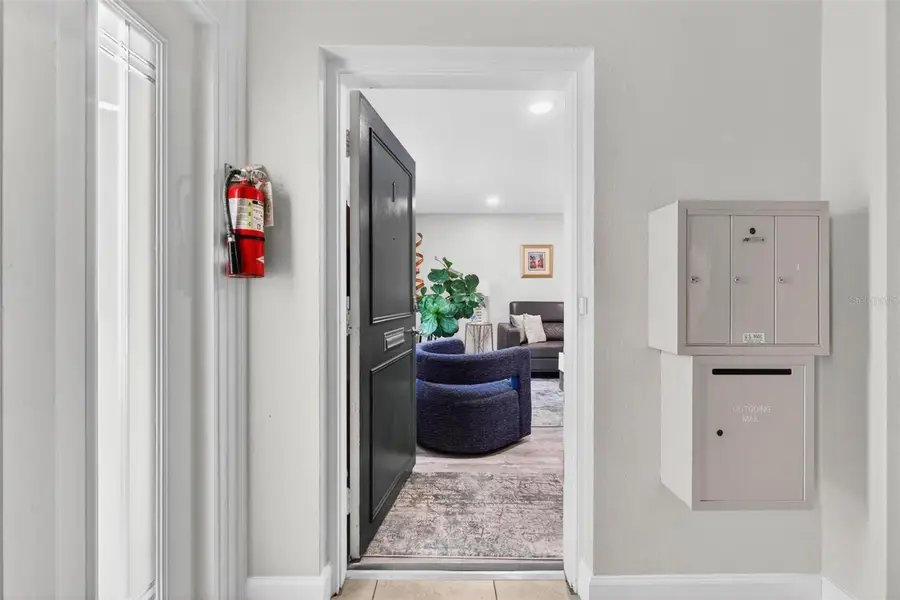 1065 Eden Isle Boulevard Ne #1, Saint Petersburg, FL 33704 - #3