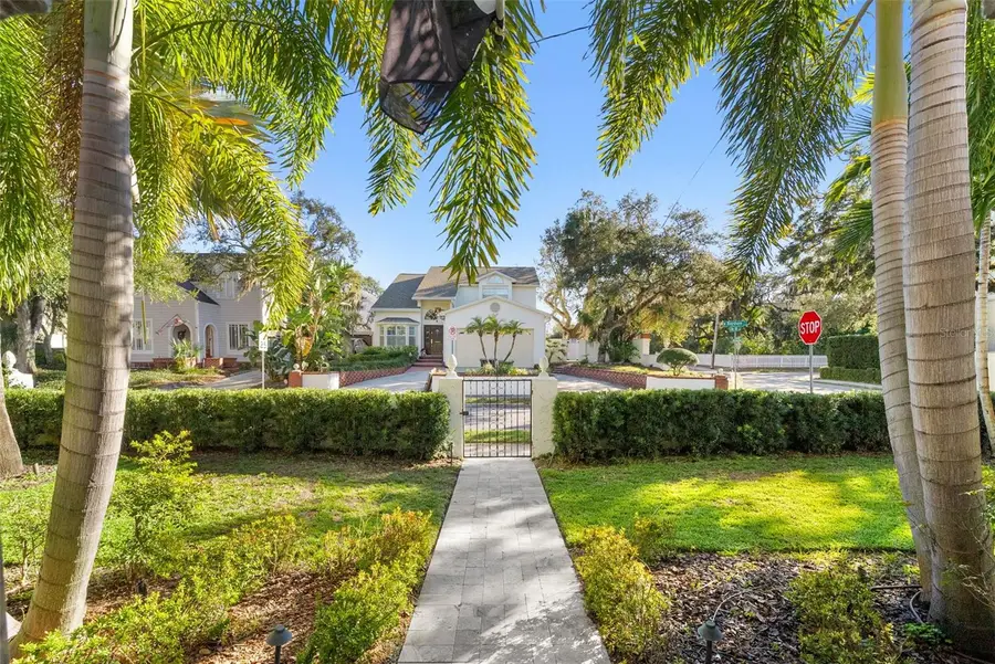 2943 W Bayshore Court, Tampa, FL 33611 - #3