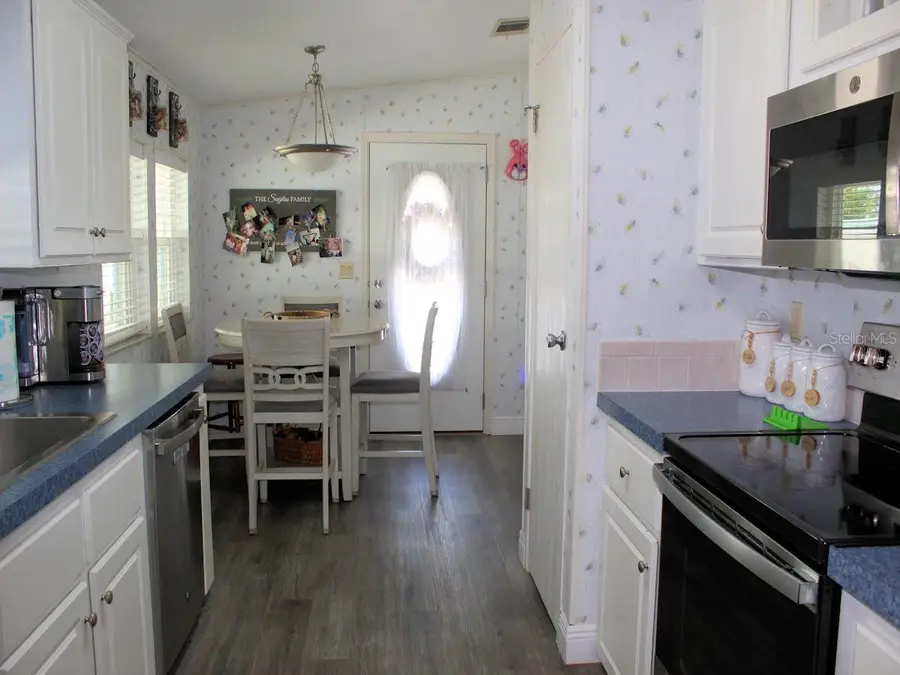 64 Thatch Palm Street W, Largo, FL 33770 - #2