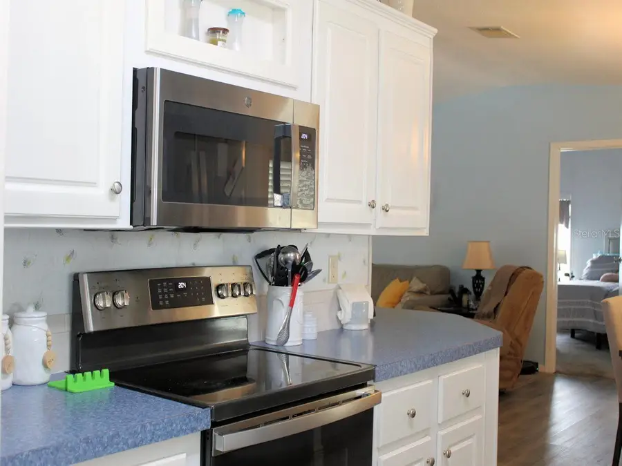 64 Thatch Palm Street W, Largo, FL 33770 - #3