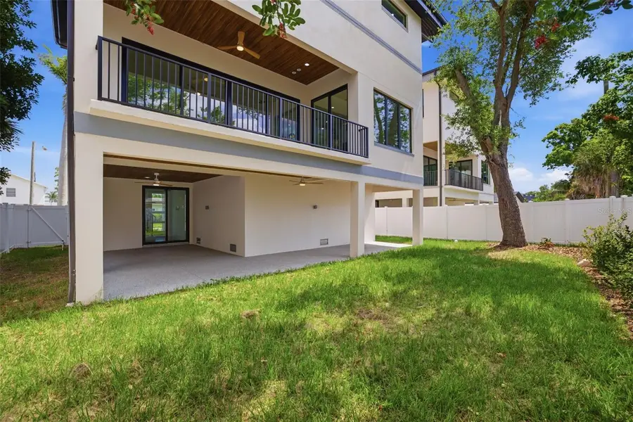 1943 Shore Acres Boulevard Ne, Saint Petersburg, FL 33703 - #2