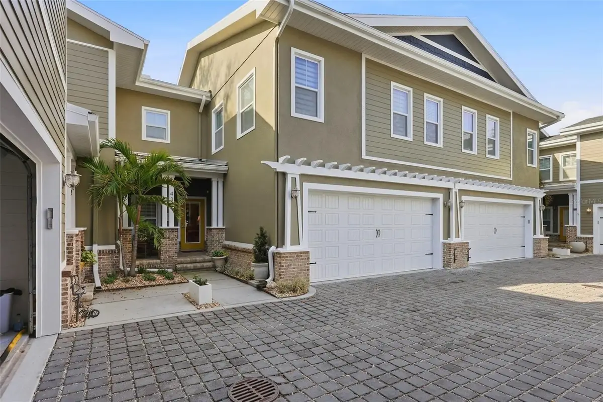 430 11th Avenue Ne, Saint Petersburg, FL 33701 - #1