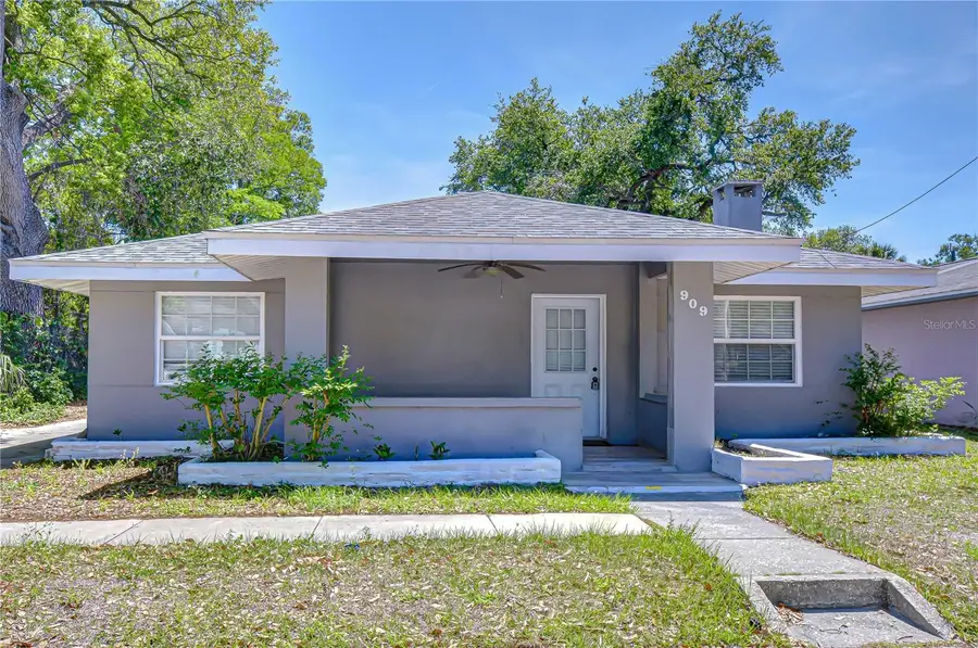909 Hart Street, Clearwater, FL 33755 - #2