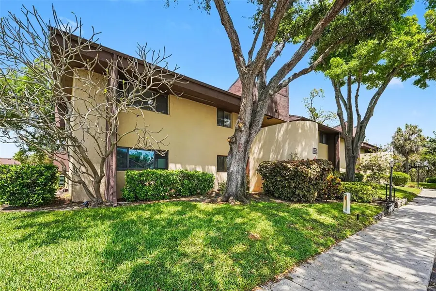 10755 Village Club Circle N #101, Saint Petersburg, FL 33716 - #2