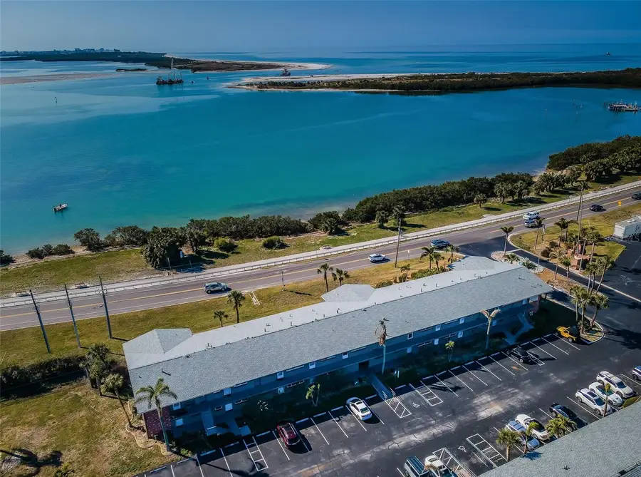 2 Causeway Boulevard #208, Dunedin, FL 34698 - #3