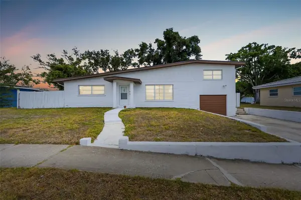 11830 86th Avenue, SEMINOLE, FL 33772