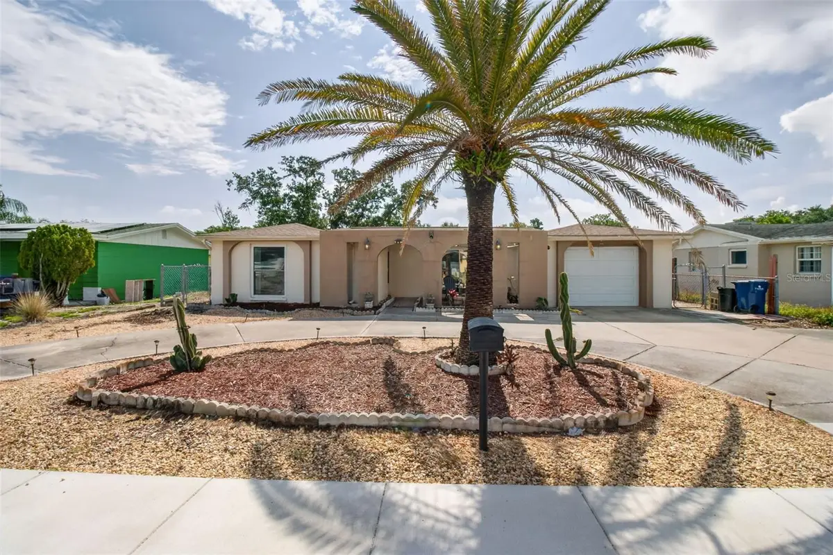 3320 Columbus Drive, Holiday, FL 34691 - #1