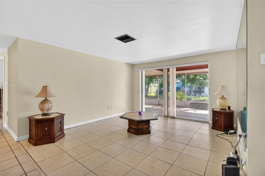 3320 Columbus Drive, Holiday, FL 34691 - #3