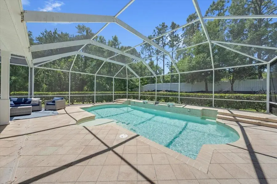 5913 Flatwoods Manor Circle, Lithia, FL 33547 - #2