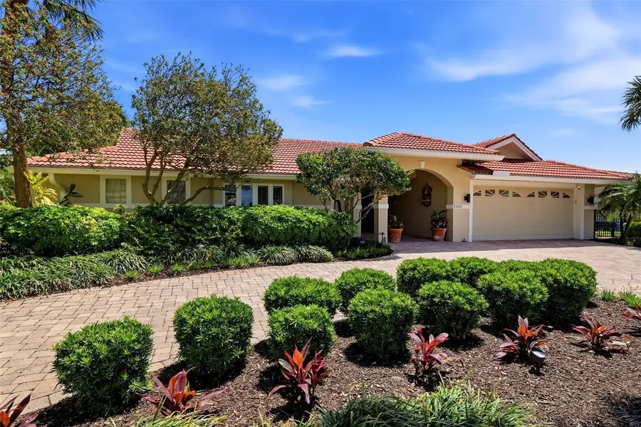 2080 Hawaii Avenue Ne, Saint Petersburg, FL 33703 - #2