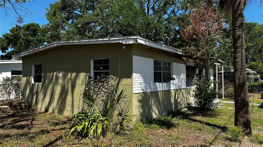 2401 17th Avenue S, Saint Petersburg, FL 33712 - #2