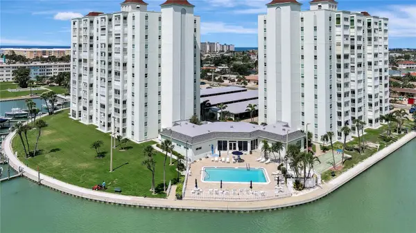 400 64th Avenue #202, ST PETE BEACH, FL 33706