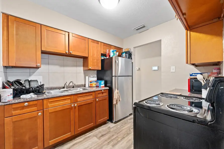 2906 E Genesee Street, Tampa, FL 33610 - #3