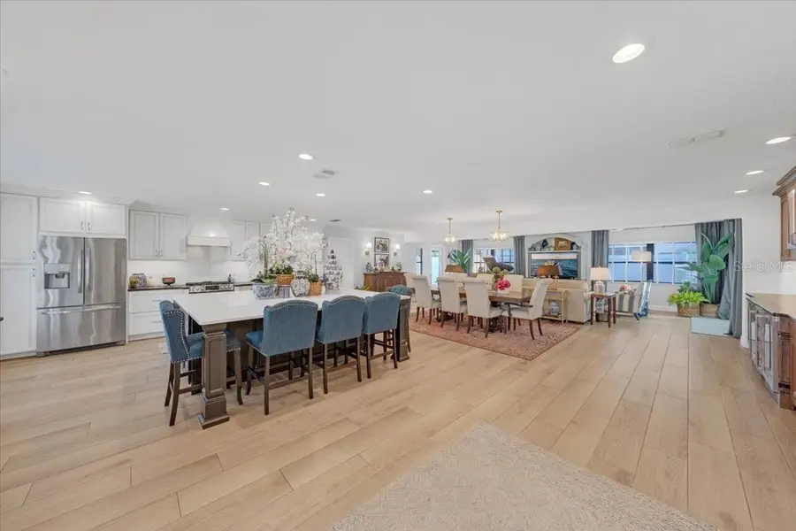 6870 13th Avenue N, Saint Petersburg, FL 33710 - #2